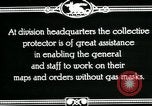 Standbild US Army chemical warfare Training United States USA, 1918, aus Sekunde 12 historischem Filmmaterial Videoclip 65675044442