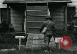 Standbild US Army chemical warfare Training United States USA, 1918, aus Sekunde 34 historischem Filmmaterial Videoclip 65675044442