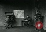 Standbild US Army chemical warfare Training United States USA, 1918, aus Sekunde 40 historischem Filmmaterial Videoclip 65675044442