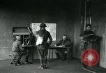 Standbild US Army chemical warfare Training United States USA, 1918, aus Sekunde 44 historischem Filmmaterial Videoclip 65675044442