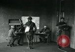 Standbild US Army chemical warfare Training United States USA, 1918, aus Sekunde 45 historischem Filmmaterial Videoclip 65675044442