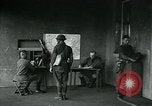 Standbild US Army chemical warfare Training United States USA, 1918, aus Sekunde 47 historischem Filmmaterial Videoclip 65675044442