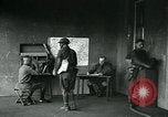 Standbild US Army chemical warfare Training United States USA, 1918, aus Sekunde 51 historischem Filmmaterial Videoclip 65675044442