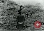 Immagine di Portable tossico di bombole di gas United States USA, 1921, secondo 26 filmato di repertorio 65675044444