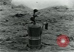 Immagine di Portable tossico di bombole di gas United States USA, 1921, secondo 31 filmato di repertorio 65675044444