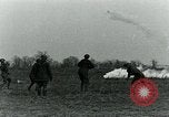 Image grenade de gaz United States USA, 1921, de la seconde 10 séquences d'archives historiques vidéo 65675044446
