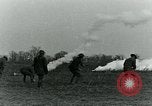 Image grenade de gaz United States USA, 1921, de la seconde 12 séquences d'archives historiques vidéo 65675044446