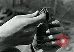 Image le phosphore des grenades à main United States USA, 1921, de la seconde 7 séquences d'archives historiques vidéo 65675044447
