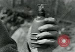 Image le phosphore des grenades à main United States USA, 1921, de la seconde 10 séquences d'archives historiques vidéo 65675044447