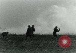 Image le phosphore des grenades à main United States USA, 1921, de la seconde 30 séquences d'archives historiques vidéo 65675044447