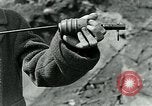 Image le phosphore des grenades à main United States USA, 1921, de la seconde 54 séquences d'archives historiques vidéo 65675044447