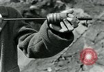 Image le phosphore des grenades à main United States USA, 1921, de la seconde 56 séquences d'archives historiques vidéo 65675044447