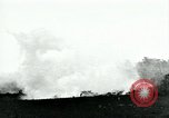 Image Le phosphore grenade à main United States USA, 1921, de la seconde 10 séquences d'archives historiques vidéo 65675044448