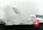 Image Le phosphore grenade à main United States USA, 1921, de la seconde 14 séquences d'archives historiques vidéo 65675044448