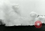 Image Le phosphore grenade à main United States USA, 1921, de la seconde 17 séquences d'archives historiques vidéo 65675044448