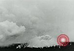 Image Le phosphore grenade à main United States USA, 1921, de la seconde 25 séquences d'archives historiques vidéo 65675044448