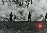 Image bougies toxiques United States USA, 1921, de la seconde 26 séquences d'archives historiques vidéo 65675044449