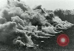 Image bougies toxiques United States USA, 1921, de la seconde 62 séquences d'archives historiques vidéo 65675044449