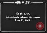 Standbild US-Truppen bereit in Gräben während Ersten Weltkrieg Elsass Deutschland, 1918, aus Sekunde 3 historischem Filmmaterial Videoclip 65675044462