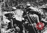 Standbild US-Truppen bereit in Gräben während Ersten Weltkrieg Elsass Deutschland, 1918, aus Sekunde 15 historischem Filmmaterial Videoclip 65675044462