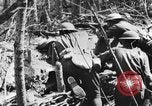 Standbild US-Truppen bereit in Gräben während Ersten Weltkrieg Elsass Deutschland, 1918, aus Sekunde 17 historischem Filmmaterial Videoclip 65675044462