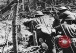 Standbild US-Truppen bereit in Gräben während Ersten Weltkrieg Elsass Deutschland, 1918, aus Sekunde 18 historischem Filmmaterial Videoclip 65675044462