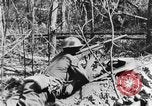 Standbild US-Truppen bereit in Gräben während Ersten Weltkrieg Elsass Deutschland, 1918, aus Sekunde 39 historischem Filmmaterial Videoclip 65675044462
