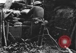 Standbild US-Truppen bereit in Gräben während Ersten Weltkrieg Elsass Deutschland, 1918, aus Sekunde 41 historischem Filmmaterial Videoclip 65675044462