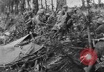 Standbild 2 Infanterie Division Missy-Aux-Bois Frankreich, 1918, aus Sekunde 17 historischem Filmmaterial Videoclip 65675044463