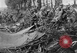 Standbild 2 Infanterie Division Missy-Aux-Bois Frankreich, 1918, aus Sekunde 18 historischem Filmmaterial Videoclip 65675044463