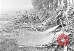 Standbild 2 Infanterie Division Missy-Aux-Bois Frankreich, 1918, aus Sekunde 21 historischem Filmmaterial Videoclip 65675044463