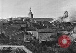 Image Français ville bombardée Thiaucourt France, 1918, de la seconde 26 séquences d'archives historiques vidéo 65675044467