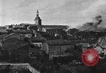 Image Français ville bombardée Thiaucourt France, 1918, de la seconde 29 séquences d'archives historiques vidéo 65675044467