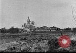 Image Français ville bombardée Rambucourt France, 1918, de la seconde 16 séquences d'archives historiques vidéo 65675044468