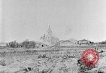 Image Français ville bombardée Rambucourt France, 1918, de la seconde 23 séquences d'archives historiques vidéo 65675044468