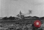 Image Français ville bombardée Rambucourt France, 1918, de la seconde 25 séquences d'archives historiques vidéo 65675044468