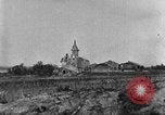 Image Français ville bombardée Rambucourt France, 1918, de la seconde 30 séquences d'archives historiques vidéo 65675044468