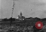 Image Français ville bombardée Rambucourt France, 1918, de la seconde 32 séquences d'archives historiques vidéo 65675044468