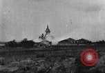 Image Français ville bombardée Rambucourt France, 1918, de la seconde 51 séquences d'archives historiques vidéo 65675044468