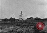 Image Français ville bombardée Rambucourt France, 1918, de la seconde 55 séquences d'archives historiques vidéo 65675044468