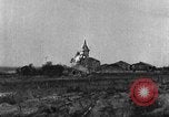 Image Français ville bombardée Rambucourt France, 1918, de la seconde 57 séquences d'archives historiques vidéo 65675044468