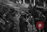 Standbild USA Soldaten Frankreich, 1918, aus Sekunde 28 historischem Filmmaterial Videoclip 65675044472