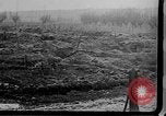 Standbild kanadischen Truppen Ploegsteert Belgien, 1917, aus Sekunde 37 historischem Filmmaterial Videoclip 65675044475