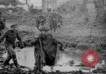 Standbild kanadischen Truppen Ploegsteert Belgien, 1917, aus Sekunde 43 historischem Filmmaterial Videoclip 65675044475