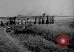 Image en Belgique pendant des forces canadiennes Première Guerre Mondiale Flandre occidentale Belgique, 1917, de la seconde 16 séquences d'archives historiques vidéo 65675044478