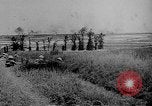 Image en Belgique pendant des forces canadiennes Première Guerre Mondiale Flandre occidentale Belgique, 1917, de la seconde 19 séquences d'archives historiques vidéo 65675044478