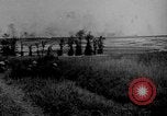 Image en Belgique pendant des forces canadiennes Première Guerre Mondiale Flandre occidentale Belgique, 1917, de la seconde 27 séquences d'archives historiques vidéo 65675044478