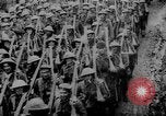 Image en Belgique pendant des forces canadiennes Première Guerre Mondiale Flandre occidentale Belgique, 1917, de la seconde 33 séquences d'archives historiques vidéo 65675044478
