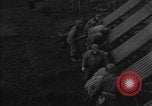 Standbild 18 Field Artillery Mosbach Deutschland, 1944, aus Sekunde 12 historischem Filmmaterial Videoclip 65675044488