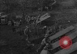 Standbild 18 Field Artillery Mosbach Deutschland, 1944, aus Sekunde 22 historischem Filmmaterial Videoclip 65675044488